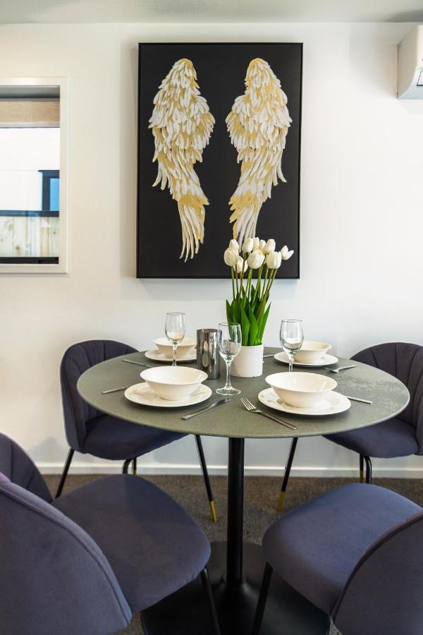 Central City Awaits 2 Bed 2 Bath With Carpark Christchurch Extérieur photo