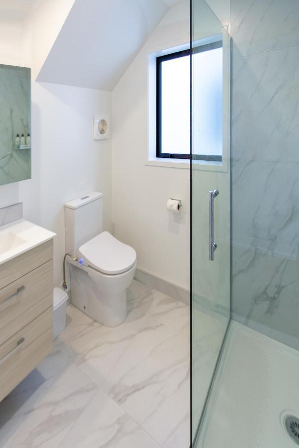Central City Awaits 2 Bed 2 Bath With Carpark Christchurch Extérieur photo