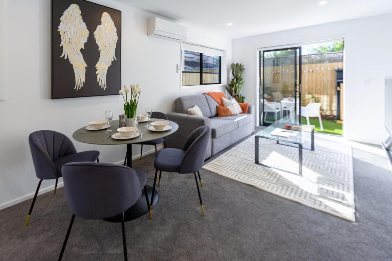 Central City Awaits 2 Bed 2 Bath With Carpark Christchurch Extérieur photo